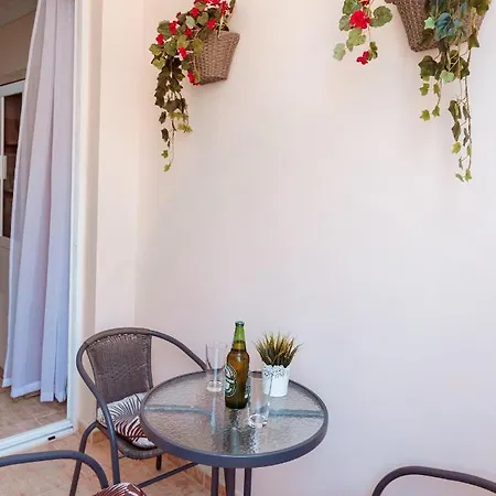 Apto Ache, Acogedor De 66 M Con Terraza, Aire Acondicionado Y Parking Privado Gratuito Appartamento Los Abrigos