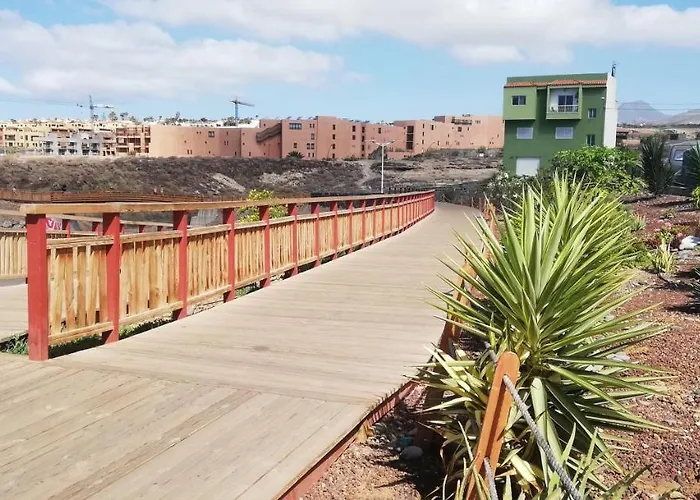 Apto Ache, Acogedor De 66 M Con Terraza, Aire Acondicionado Y Parking Privado Gratuito Los Abrigos