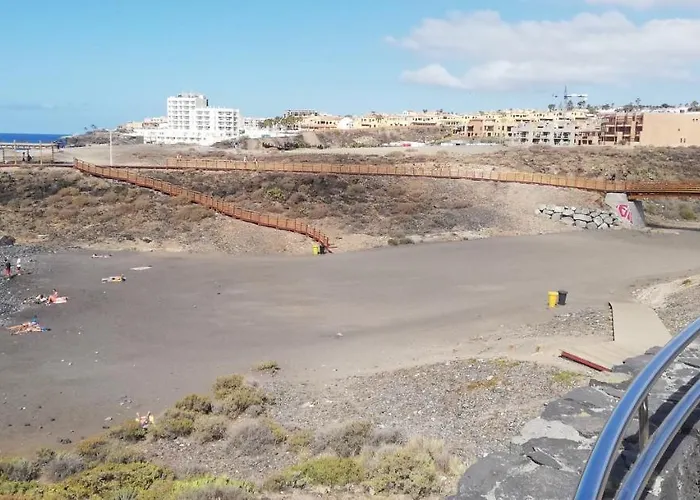 Apto Ache, Acogedor De 66 M Con Terraza, Aire Acondicionado Y Parking Privado Gratuito Apartamento *