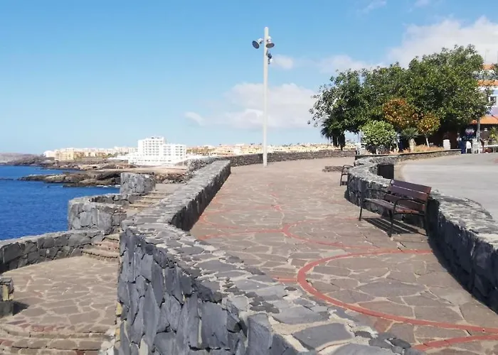 Apto Ache, Acogedor De 66 M Con Terraza, Aire Acondicionado Y Parking Privado Gratuito Apartamento Los Abrigos