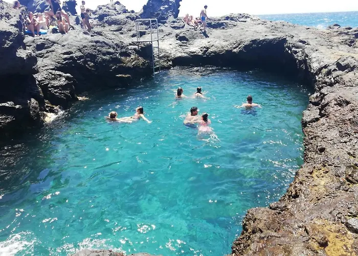 Apto Ache, Acogedor De 66 M Con Terraza, Aire Acondicionado Y Parking Privado Gratuito Apartament