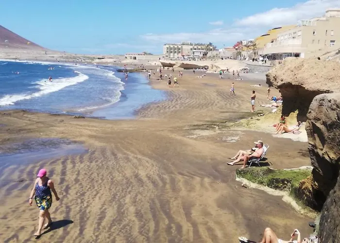 Apartamento Apto Ache, Acogedor De 66 M Con Terraza, Aire Acondicionado Y Parking Privado Gratuito