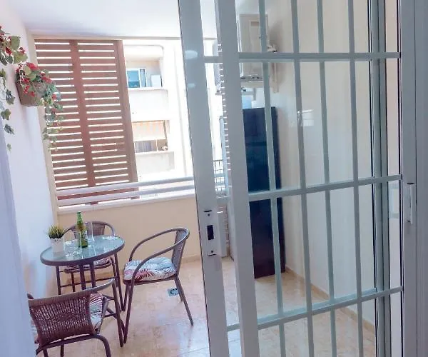 Apto Ache, Acogedor De 66 M Con Terraza, Aire Acondicionado Y Parking Privado Gratuito * Los Abrigos