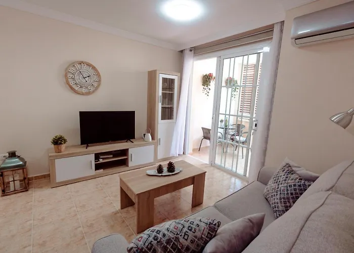 Apto Ache, Acogedor De 66 M Con Terraza, Aire Acondicionado Y Parking Privado Gratuito Los Abrigos