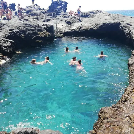 Apto Ache, Acogedor De 66 M Con Terraza, Aire Acondicionado Y Parking Privado Gratuito Apartamento