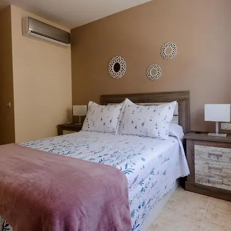 Apartment Apto Ache, Acogedor De 66 M Con Terraza, Aire Acondicionado Y Parking Privado Gratuito *