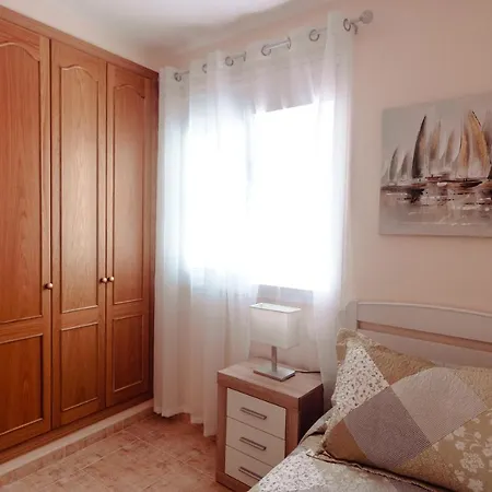 Apto Ache, Acogedor De 66 M Con Terraza, Aire Acondicionado Y Parking Privado Gratuito Apartment *