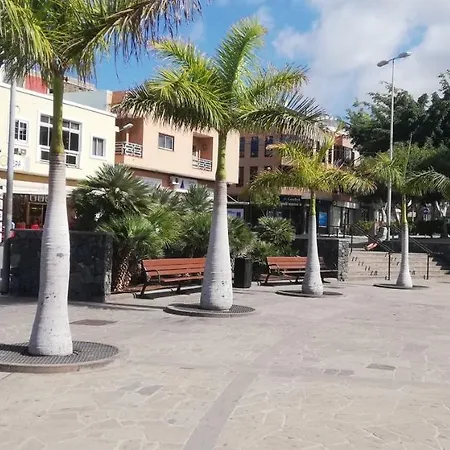 Apto Ache, Acogedor De 66 M Con Terraza, Aire Acondicionado Y Parking Privado Gratuito Apartment *