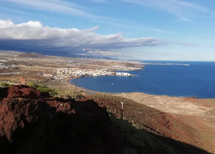 Apto Ache, Acogedor De 66 M Con Terraza, Aire Acondicionado Y Parking Privado Gratuito
